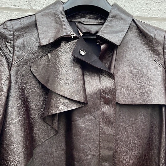 Woman’s Porsche design leather motor jacket - Picture 2 of 16